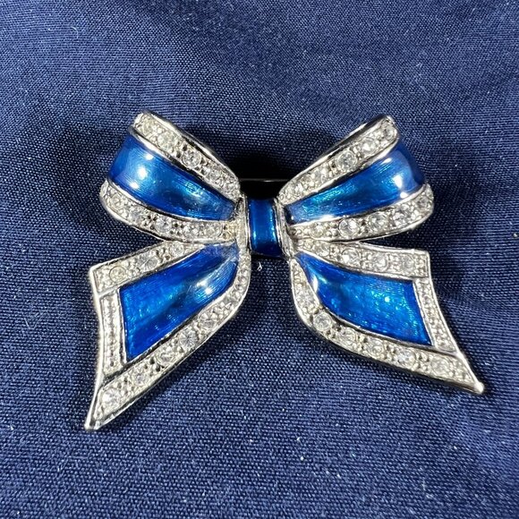 Jewelry - Blue Enamel & Rhinestone Bow Brooch Jewelry Pin